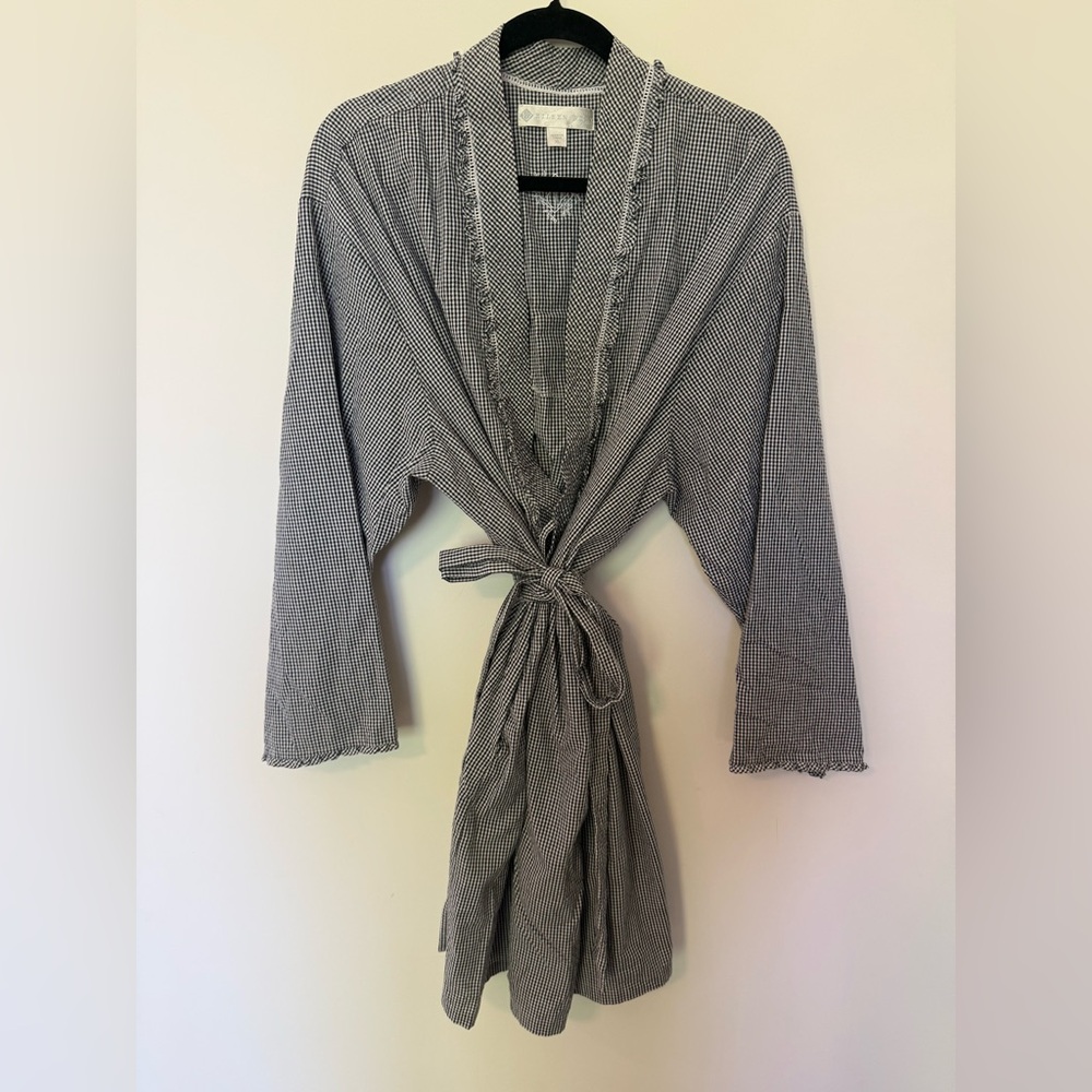 Eileen West Black and White Gingham Tie-Waist Robe